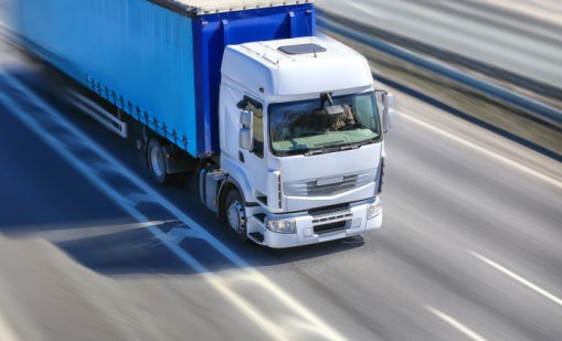 Тежкотоварните коли с още по-високи тол такси от днес