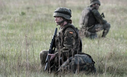 ЕС с нова идея: Военен Шенген за придвижване на техника в случай на война