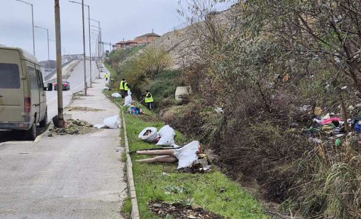 Започна почистването на отводнителните канали и деретата във Варна
