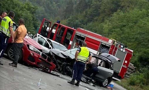 9 души пострадаха в катастрофа на Прохода на Републиката
