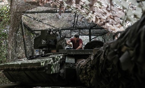 Медведев заплаши Украйна с ядрено оръжие