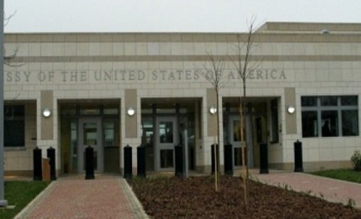 Заплашиха с бомби посолствата на Франция и САЩ у нас