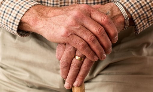 Повишават се и пенсиите, средната стига 541,20 евро през 2026 г.