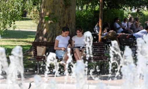 Новата седмица стартира със слънчево време на много места в страната