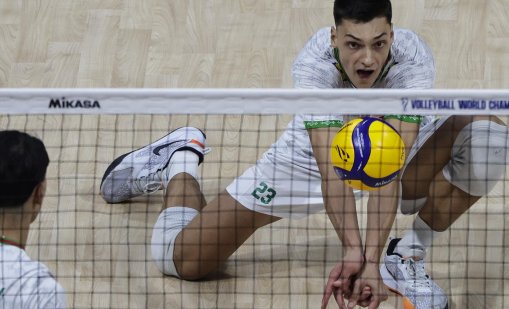 Алекс Николов си гарантира приза за най-добър реализатор на Мондиала