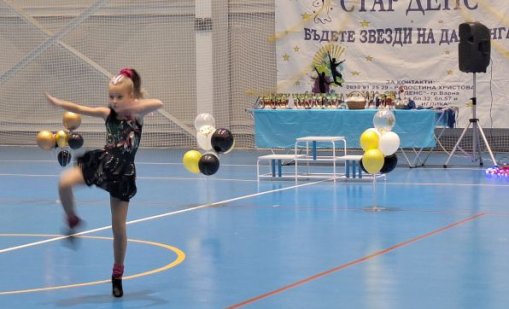 Турнир по акробатичен рокендрол за купа „Коледна звезда“ ще се проведе във Варна