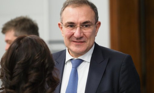 Гуцанов: Минималната работна заплата става 1213 лева