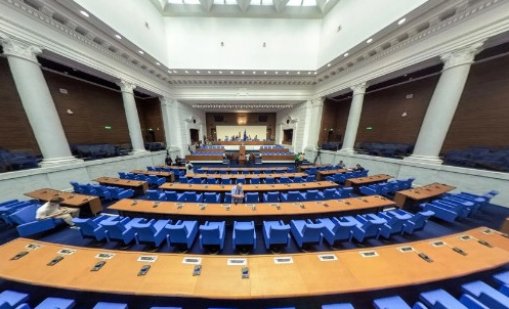Втори ден: Липсата на кворум пак провали заседанието на депутатите