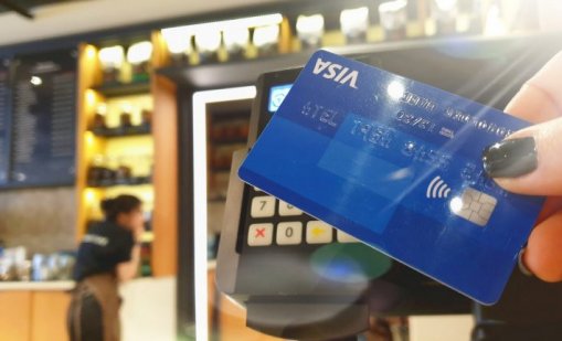 “Активни потребители”: Плащайте с карти в първия месец с еврото