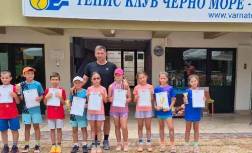 Варненци обраха медалите на регионално първенство по тенис 