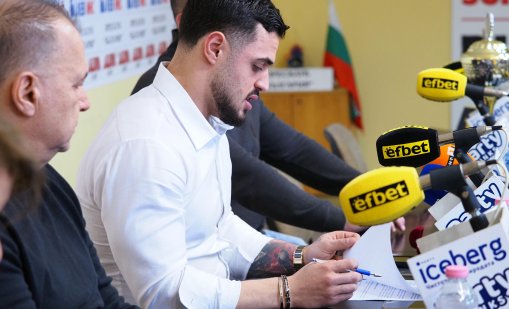 Карлос Насар отказа големите оферти и подписа новия си договор