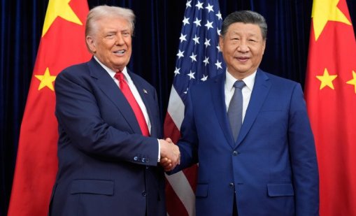 Доналд Тръмп и Си Дзинпин говориха над час и половина