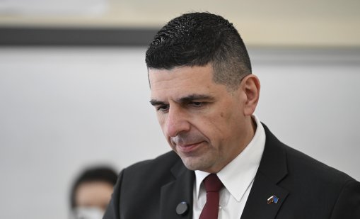 Мирчев: Преди дни Костадинов поиска оставката на Йотова, а днес застава зад нея