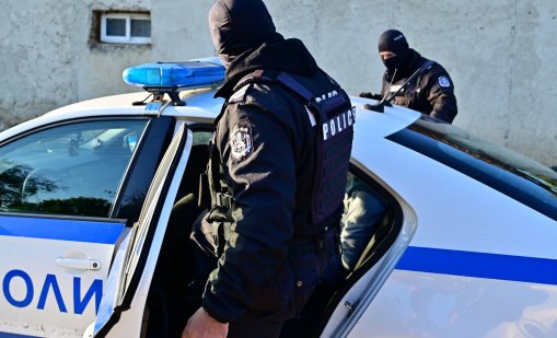 Акция: Откриха дрога в домовете на двама варненци 