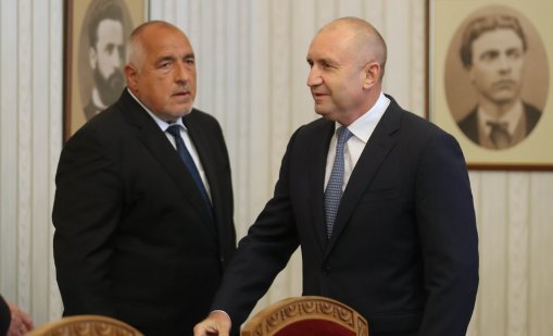 Борисов в атака: Пътуванията на Радев са екзотични, не носят нищо