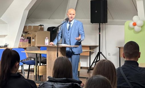 Съдия изнесе урок по отговорност зад волана на ученици от Варна