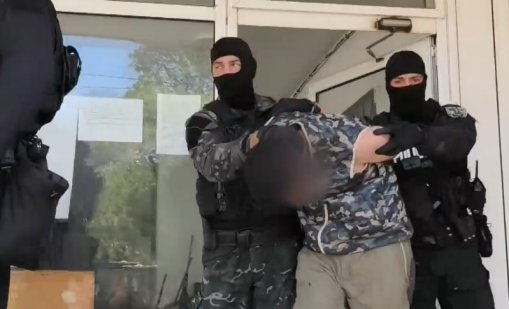 Извършителят на тройното убийство в Бургаско бил задържан след 5 часа издирване