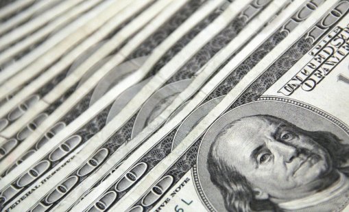 Продадоха златна тоалетна за 12 милиона долара