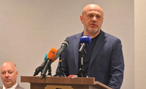 Томислав Дончев: Радев се е самоопределил като ярка опозиция