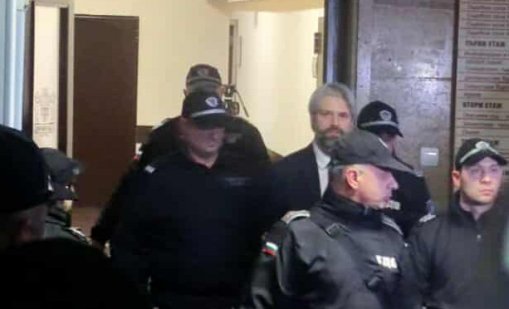 Коцев излиза от ареста