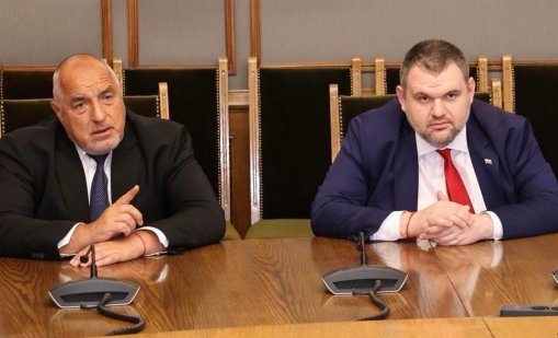 Борисов: Всички клатят управлението, но ще вървим докрай