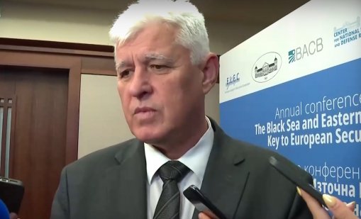 Mинистърът на отбраната: Не се предвиждат нови военни операции в района на атакуваните два кораба в Черно море