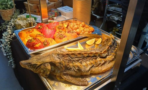 "Toха" взе приз за цялостно представяне на кулинарния фес за Никулден във Варна (СНИМКИ)