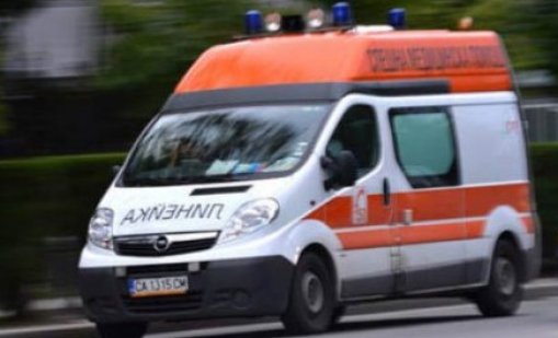 Баща и син са открити мъртви