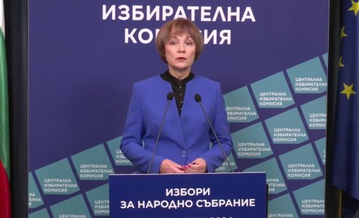 Варненци гласуват в различни помещения за балотажа и за НС в неделя (ВИДЕО)