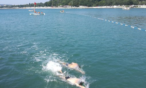 Морската вода на старта и финала на маратона Галата – Варна е чиста