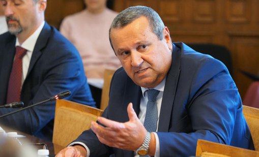 Хасан Адемов: Има безпрецедентен залп срещу бюджета