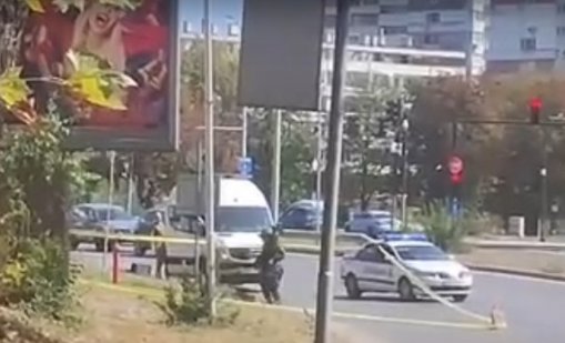 Сигнал за изхвърлен куфар във Варна вдигна полицията накрак (ВИДЕО)