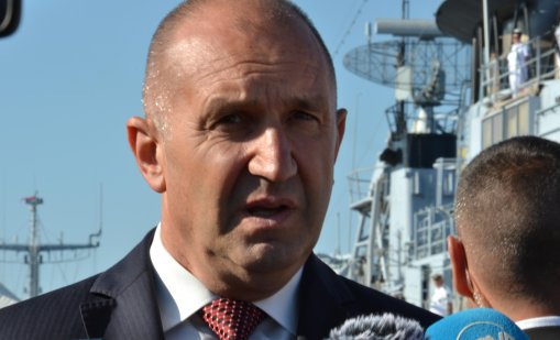 Радев: България взима всички мерки за сигурността на корабоплаването в Черно море