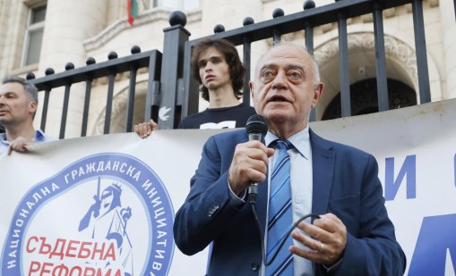 Атанасов подозира депутат за подател на записите срещу Коцев