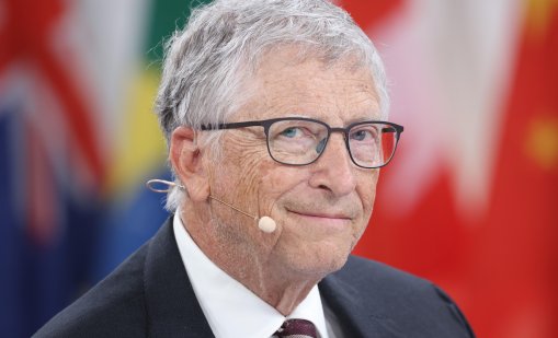 Бил Гейтс зове: Забранете телефоните за децата 