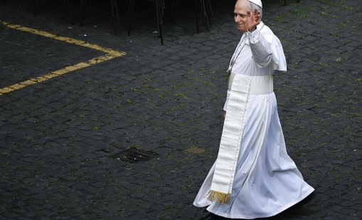 Папата призова световните лидери да подадат ръка на бедните