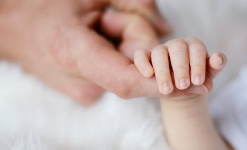 Почти половината от ражданията у нас са с цезарово сечение