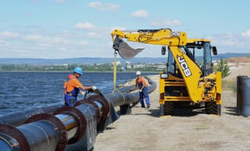 Аварийни екипи работят по отстраняване на авария на тръбопровода във Варненското езеро