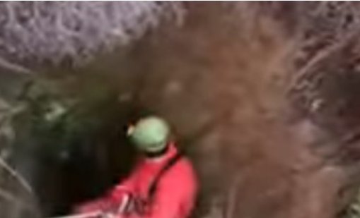 Спасители във Варна извадиха немска овчарка от 25-метров кладенец