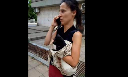 Варненка откупи живота на коте, вързано в торба от бездомник (ВИДЕО)