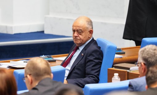 Ген. Атанасов за КПК: Тази комисия е абсолютно излишна 