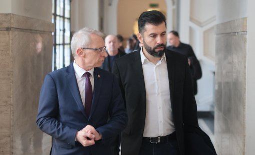 Кирил Петков: Абсурдно е Коцев и Барбутов да бъдат затворени в карцера на Софийския затвор