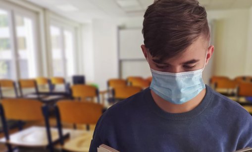  57 общини в страната ще получат лични предпазни средства за борба с грипа