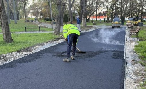 Обновяват поетапно парка в "Аспарухово"