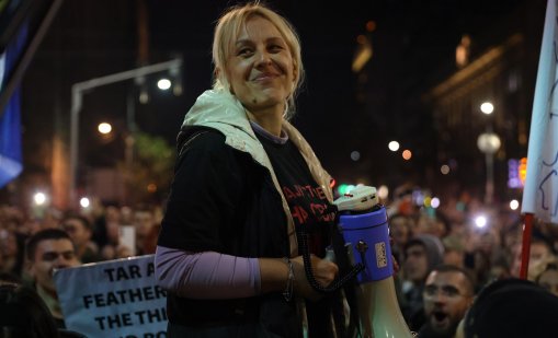 Гладуващата сръбска майка към Вучич: Защо се страхува от собствения си народ