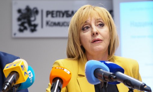 Мая Манолова: Звънете директно на моя телефон за сигнали