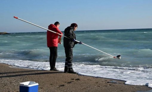 Заради ударите по кораби: Във Варна проверяват чистотата на морската вода