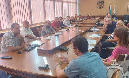 Администрация и граждани обсъдиха ремонта на пътя Варна – „Галата“