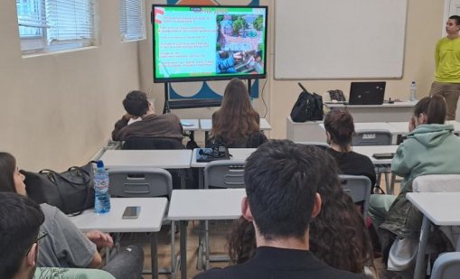 Наказателен съдия и консултант по зависимости разговаряха с ученици от Аксаково