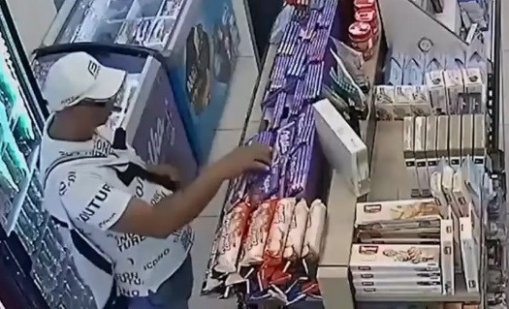 Мъж открадна 51 шоколада посред бял ден в Стара Загора